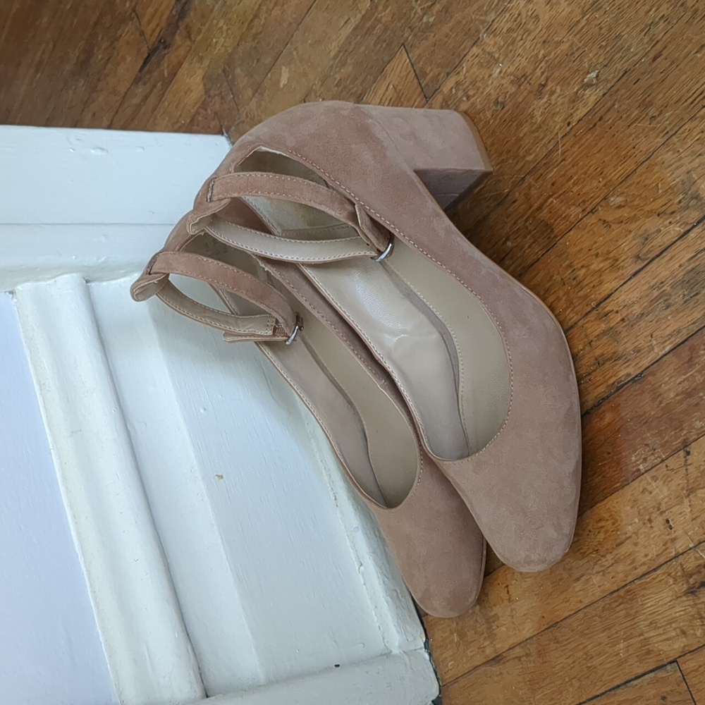 Gap Chunky Heel Tan Suede Mary Jane